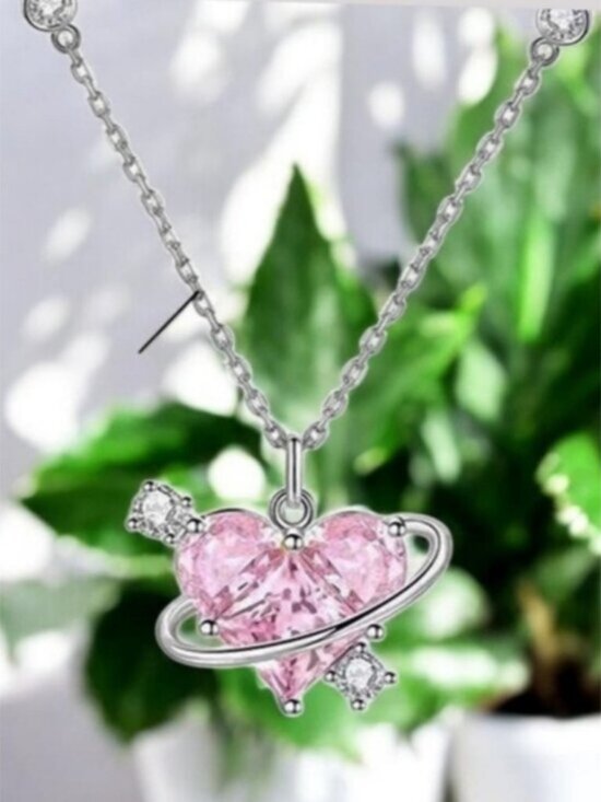 Jewelry - NEW Pink Heart Pendant Necklace